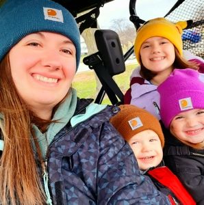 Meet your Posher, Ashley